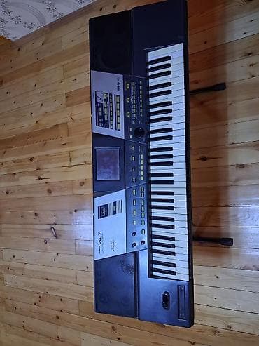 səs kartı: Sintezator, Roland — 1
