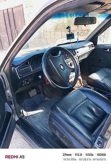ford transit 1998: Mercedes-Benz 190 (W201): 1.8 l | 1992 il Sedan — 8