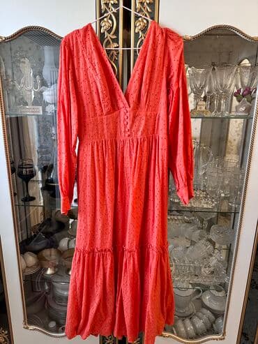 gul qurusu reng: Platye yenidir hec geyilmiyib. Razmer uygun gelmediyi ucun satilir — 1