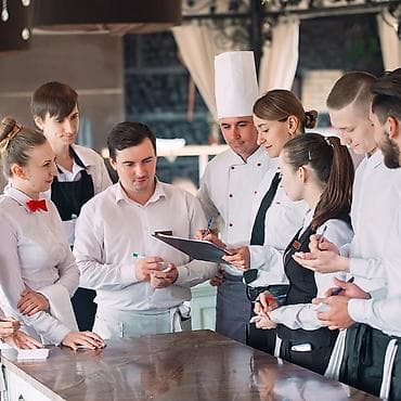 ev işi axtarıram: Masazırda yerləşən kiçik ailəvi restorana Kababçı, Dönərçi, Fırınçı və — 1