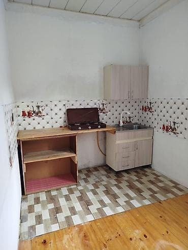 sumqayit satilan evler: Satılır: həyət evi - Tikinti: daş divarlar, dəmir dam örtüyü, kiçik — 3