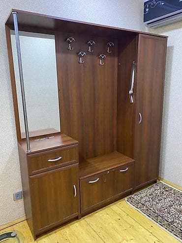Dehliz mebeli 70 manatA satılır 1,8m eni2m hündürlüyü 40 sm — 1