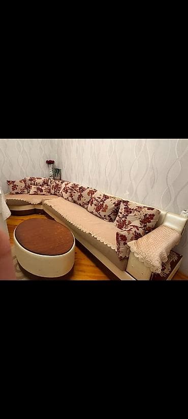 divan mobilya: Divan Acilir bir terefi bazadi bir terefi taxt olur yatmaqa. Yaxşı — 1