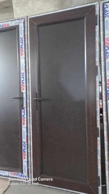 plastik qapl: Plastik qapılar sifarişi Ağ rəngdə qapılar ünvanda götürmə ilə 120 — 2