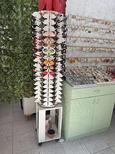 Mağaza avadanlığı: Butik avadanlıqları və vitrin mebeli dəsti - Şüşə vitrinli kassalı — 4