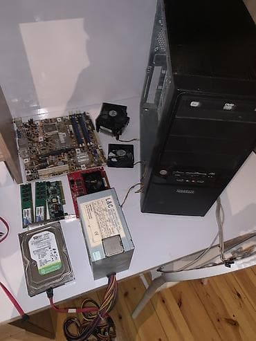 komputer plata: Masaüstü kompüter üçün hissələr dəsti Dəstdə olanlar: - Korpus — 1