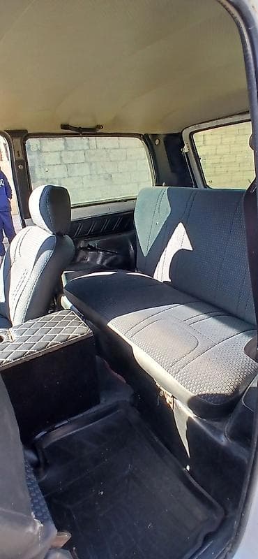 185 75 16c: VAZ (LADA) 4x4 Niva: 1.7 l | 1983 il 280000 km Sedan — 3