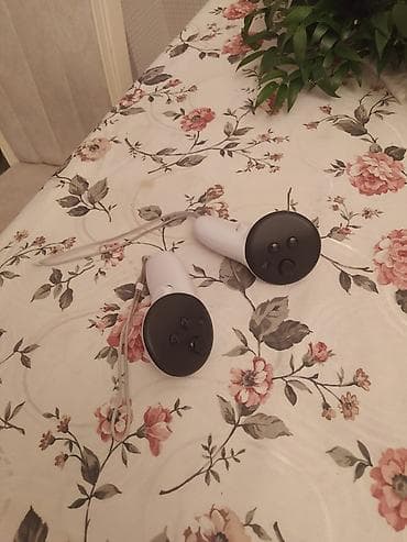 ucuz iphoneler: Meta Quest 3 VR eynəyi + stend - All‑in‑one VR qulaqlıq: ön paneldə — 7