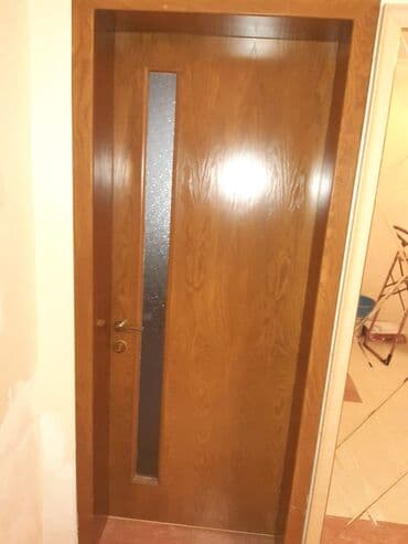 Tavan: Məhsul: Daxili otaq qapıları (taxta) Təsvir: - Klassik üslubda — 6