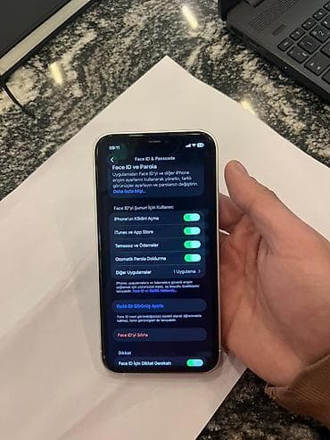 apple iphone 12 pro: IPhone 11, 64 GB, Face ID — 6