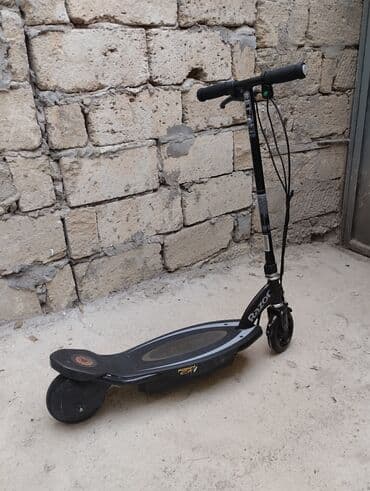 İşlənmiş Elektrik samokat 10", 351 - 500 Vt, ≤ 15 km/s, Ünvandan götürmə, Ödənişli çatdırılma