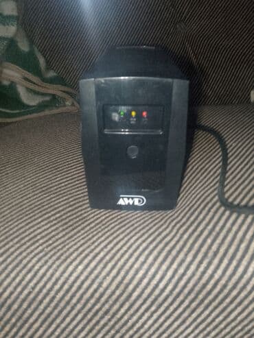 Foto və videokameralar: Ups tam islekdir isdifade olunmadigi ucun satolilr qiymet 60 azn real — 2