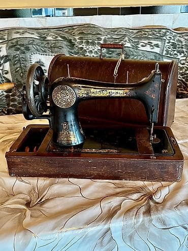 Orijinal qədimi Singer tikiş maşını - Tam işlək vəziyyətdə - Taxta — 1