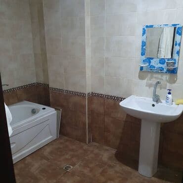 neftciler rustemov kiraye evler: Neftcilər metrosunun yaxınlığında 18 mertebeli binanın 12-ci — 2