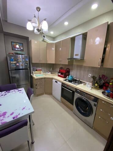 sarayda kiraye: Binəqədi rayonu(7-ci mikrorayonda) 17 mertebeli binanın 6-cı — 9