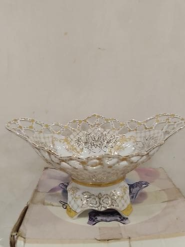 Məhsul: Dekorativ porselen meyvə/şirniyyat qabı Təsvir: - Açıqlı tor