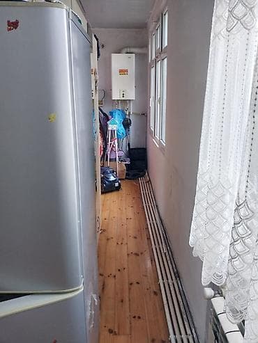 8 ci mikrorayon 3 otaqli evler: Xırdalan, 2 otaqlı, Köhnə tikili, 50 kv. m — 4