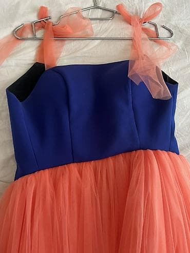 İkirəngli kokteyl/elbisə - Üst hissə: parlaq kobalt-mavi, büstü