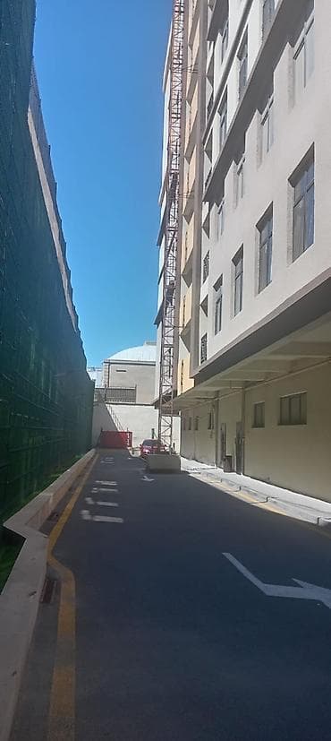 merdekanda menzil: Bakıxanov qəs., 4 otaqlı, Yeni tikili, 131 kv. m — 9