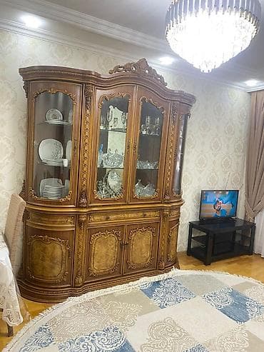 Satilir 50 azn, elaqe nomre whatsap aktiv — 1