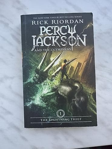 kitab alan: Məhsul: Kitab – “Percy Jackson and the Olympians: The Lightning Thief” — 1