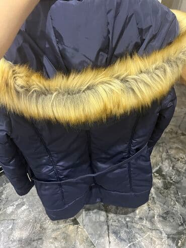 gödəkçələr: L ölçü Səligəli vəziyyatdə. Qalın Az isifadə edilib Defekti yoxdu — 5