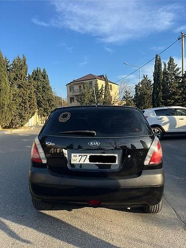 Kia: Kia Rio: 1.4 l | 2007 il Sedan — 5