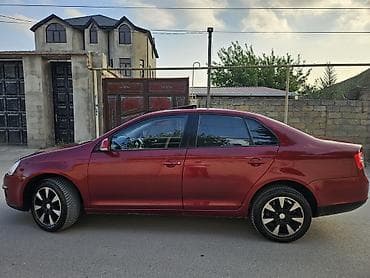 volkswagen: Volkswagen Jetta: 1.6 l | 2010 il Sedan — 8