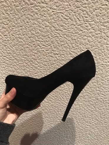туфли новая не одевала не разу: Tuflilər, Ölçü: 36, rəng - Qara, İşlənmiş — 1