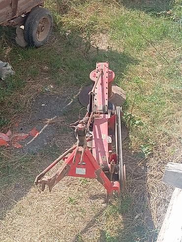 Kənd təssərüfatı avadanlığı: Satılır: traktor üçün ot biçin və yığım avadanlıqları komplekti tek — 2