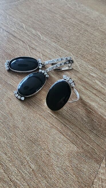 xari bulbul yaxa sancagi: Gumus komplekt (dest)sirga ve uzuk proba 925 Hindistandan alinmisdir — 2