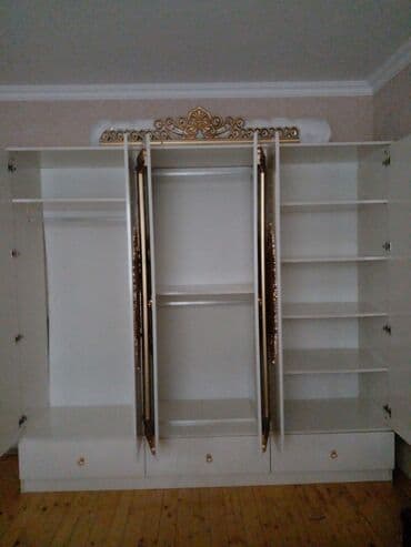 paltar dolap: Qarderob, paltar dolabı — 3