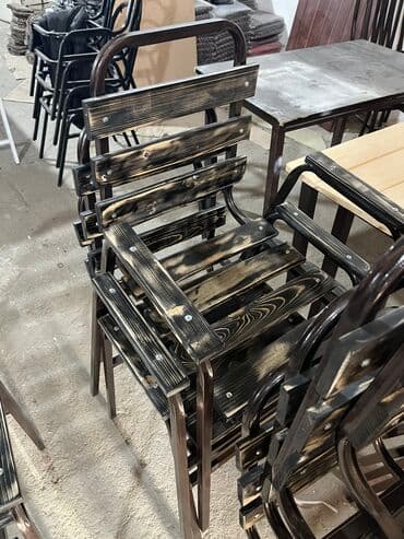 stol stul işlenmiş: Oturacaq bir ədədi 30 azn 🔥✅ 4 nəfərlik masa (120x80) və 4 ədəd — 6