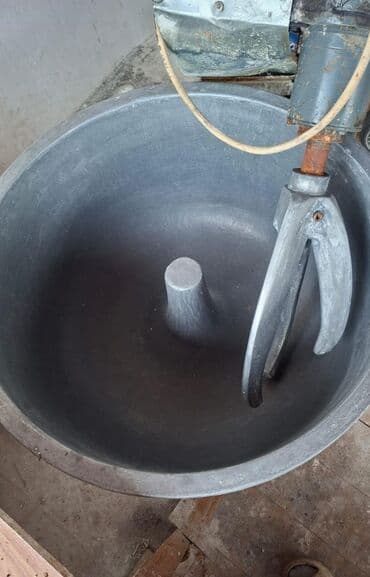 RR markalı xəmir yoğuran aparat - Tutum: 40 kq quru un - Güclü metal lalafo.az -da RR markalı xəmir yoğuran aparat - Tutum: 40 kq quru un - Güclü metal