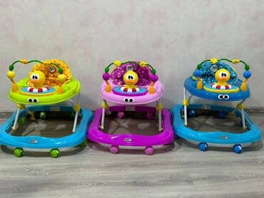 1 3 yaşlı uşaqlar üçün üçtəkərli velosipedlər: Uşaq gəzdiricisi Bambi M 3501, artıq müstəqil oturan körpəni — 3