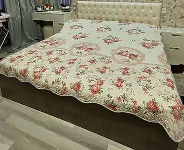 Tekstil: Yataq üçün rəng - Qırmızı Yataq örtüyü — 2