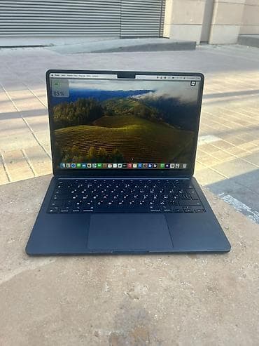 Настольные ПК и рабочие станции: Salam macbook m2 8/256 Pil-91% şarj kabeli orginal verilir Barmaq izi — 4