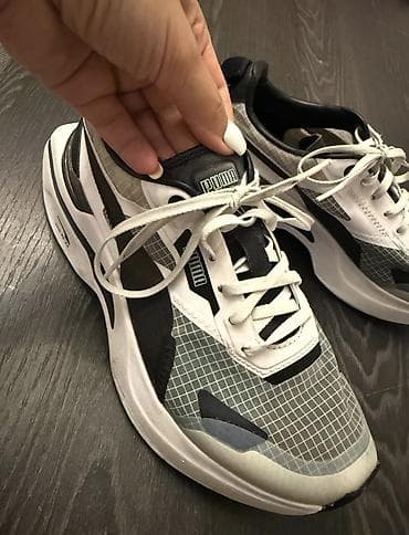 кросовки: PUMA kişi/kadın idman ayaqqabısı.
Yeni veziyyetde, çox az geyinilib — 1