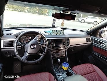 volkswagen atlas: Volkswagen Touareg: 2 л | 2018 г. Внедорожник — 6