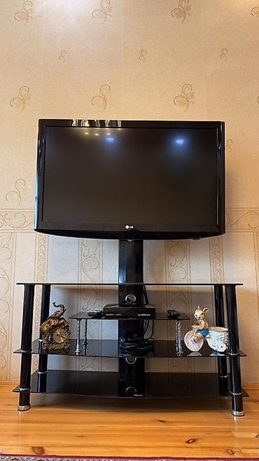 televizor pastavka lari: Düz TV altlığı, Polkalı, Şüşəli — 1