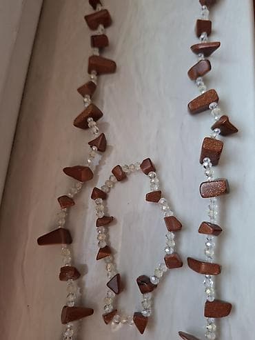 Qadın geyimləri: Anvantyurin daşları və kristal muncuqlardan hazırlanmış boyunbağı və — 3