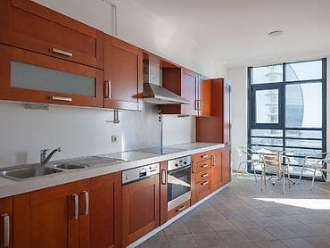 qobuda satilan evler: Bakının mərkəzində, möhtəşəm dəniz mənzərəli premium klas ofislərin — 4