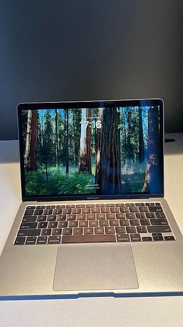 Huanghai: İşlənmiş Apple MacBook, 13.3 ", Apple M1, 256 GB, Ünvandan götürmə — 2