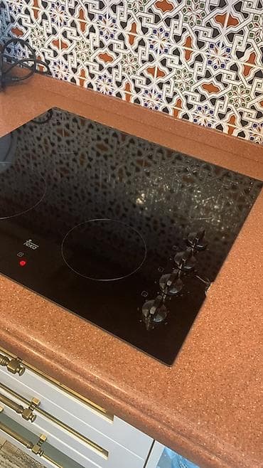 efba soba: Teka şüşə-keramika qaz plitəsi Tekadan 2300 azn alinib,6-7 ay idi — 2