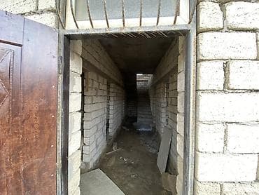 Həyət evləri və villaların satışı: 3 otaqlı, 200 kv. m, Təmirsiz — 8