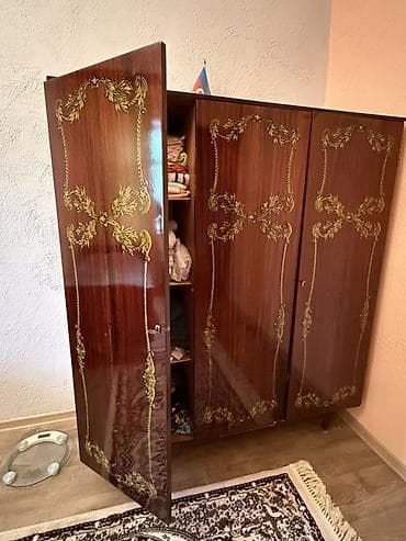 3 двери, Коричневый, Дерево, Распашной, Прямой шкаф — 2