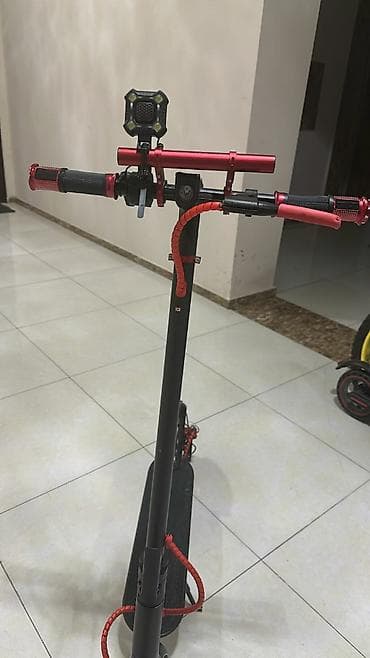 Elektrikli skuter – qara/qırmızı dizayn ideal vəziyətdə Real alıcılara