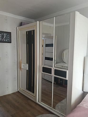 Двуспальная кровать