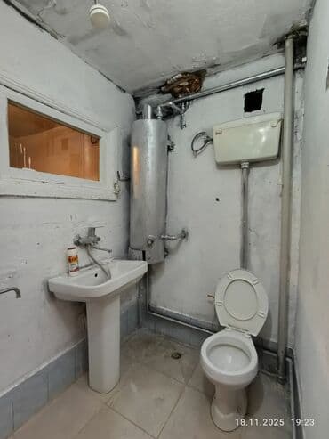 bakıda ucuz kiraye evler 2024: 🏡 Kirayə – 1 otaqlı mənzil 📍 Gəncə şəhəri, Yevlax Avtovağzalının — 3