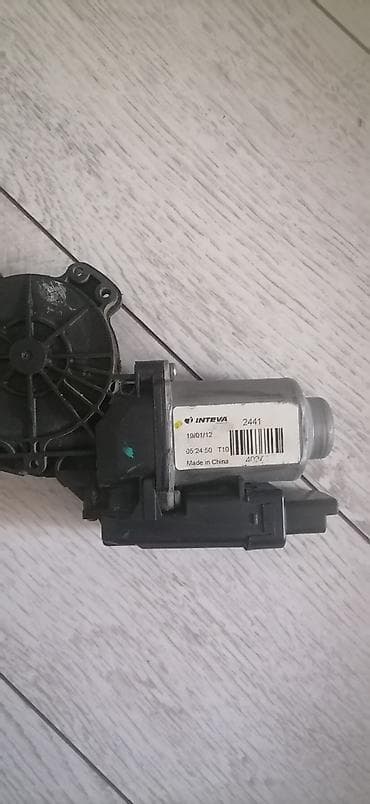 mator reduktor: Məhsul: Şüşəqaldıran mühərriki (elektrik pəncərə motoru və idarəetmə — 1